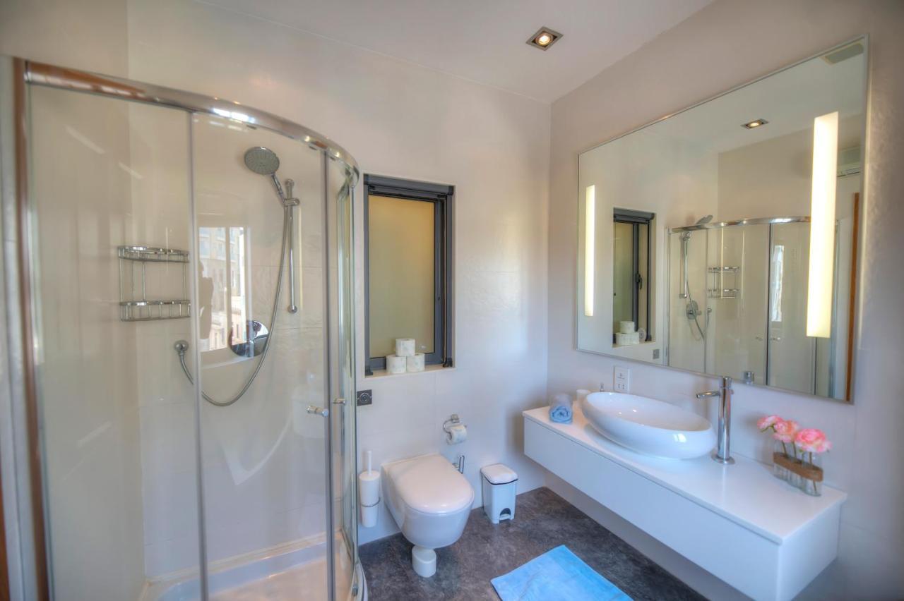 Bright And Spacious 3 Bedroom Apartment With Breathtaking Views - Goslm-5 Sliema Exterior foto